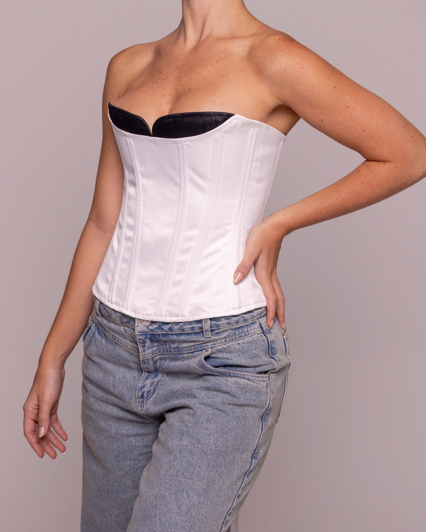 THE AGNES CORSET